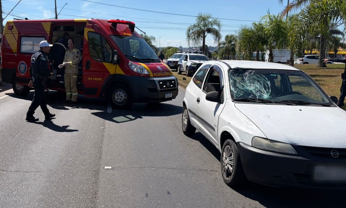 local do acidente na Llinha Verde, onde idoso ficou ferido ao ser arremessado