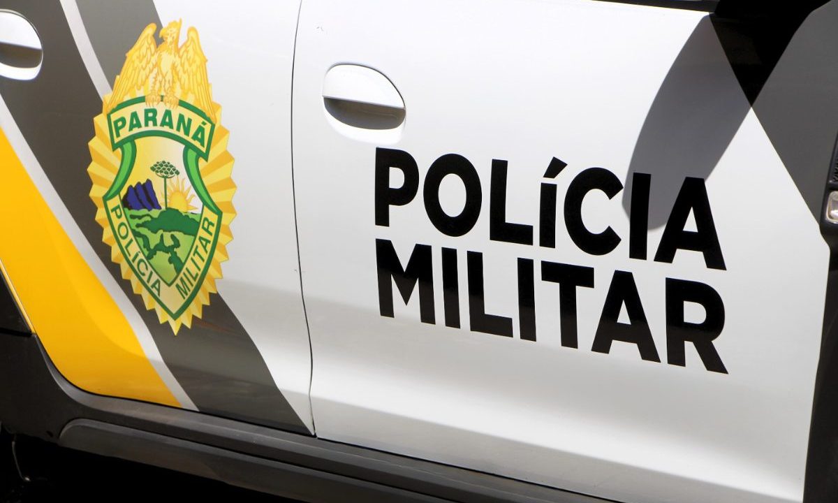 foto da viatura da polícia militar para ilustrar o caso da mulher morta a tiros pelo marido