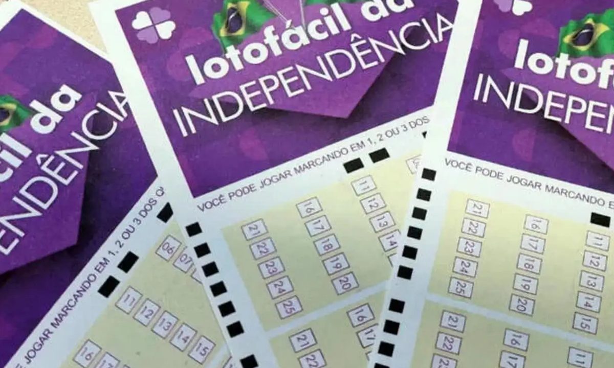 Foto de volantes da Lotofácil, simbolizando o resultado do sorteio 3662.