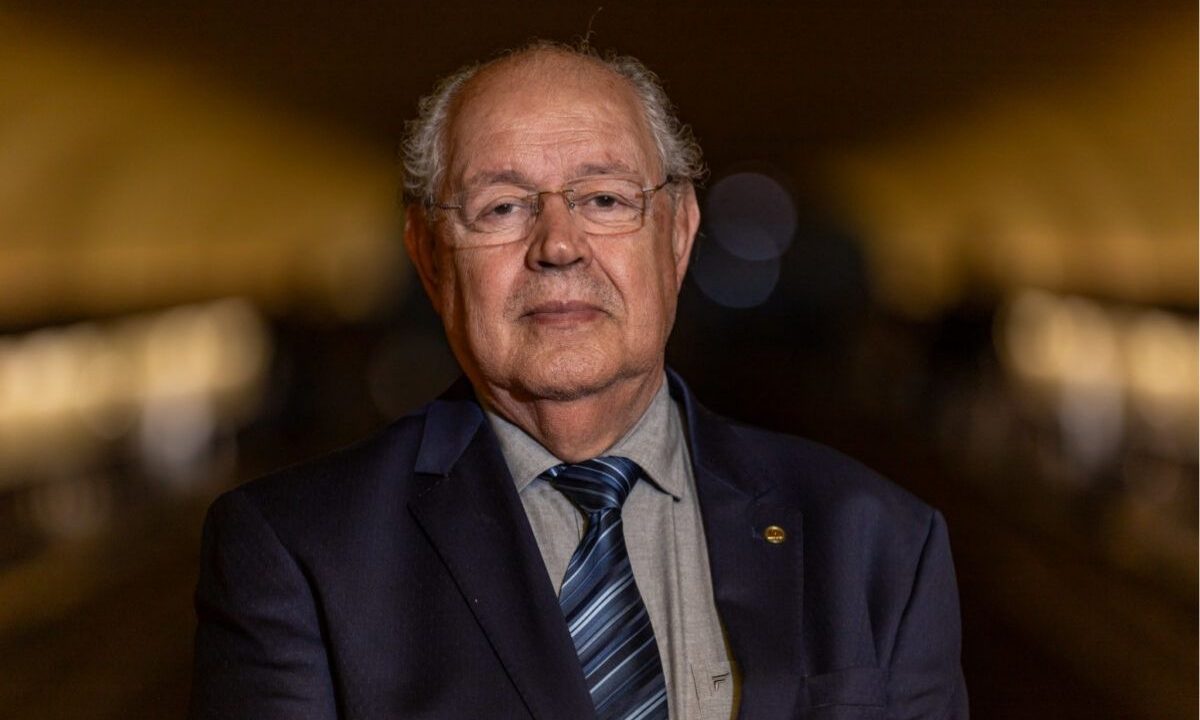 Luiz Carlos Hauly confirmou que pré-candidato ao Senado pelo Paraná. Ele é deputado federal desde 1991. A foto mostra Hauly.