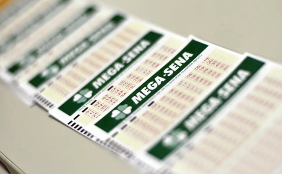Foto de bilhetes da Mega-Sena, que teve sorteio adiado nesta semana.