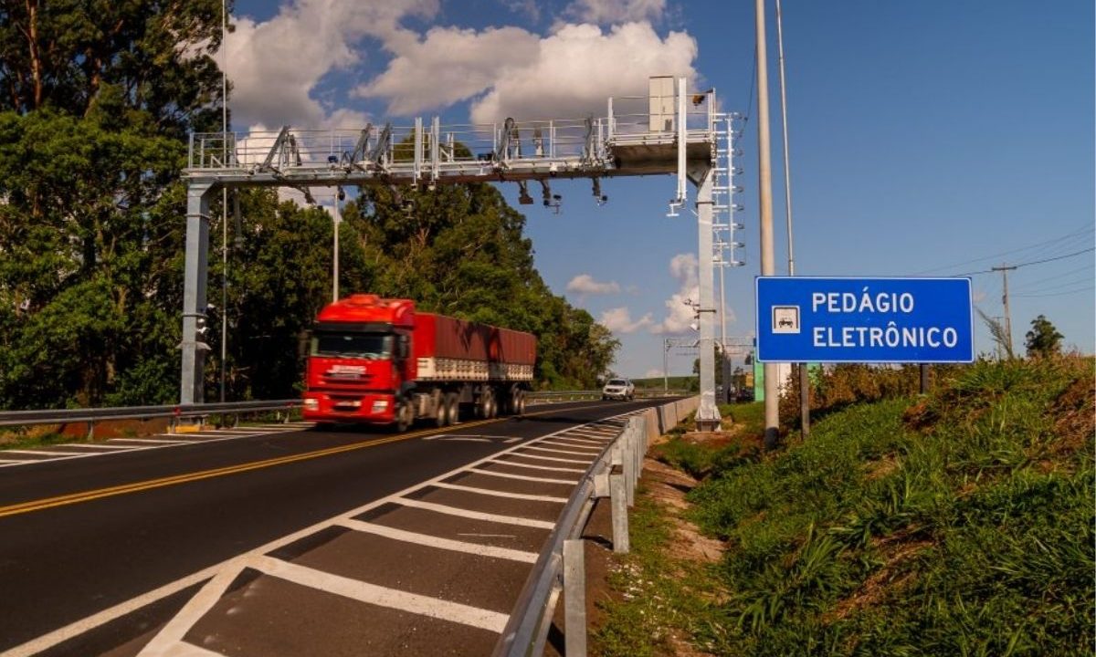 MP-PR investiga contratos de concessão rodoviária no Paraná com foco na implantação do pedágio eletrônico free flow