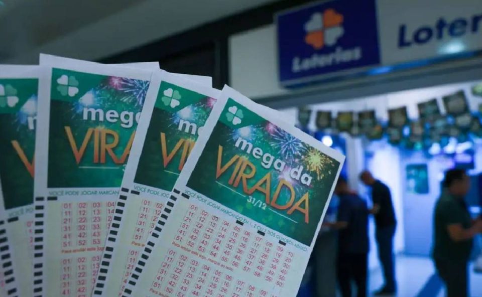 Foto mostra bilhetes da Mega da Virada