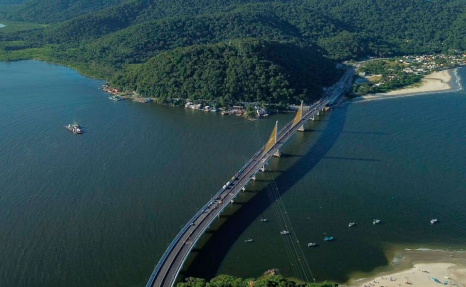 Ponte de Guaratuba, trajeto da Maratona Internacional do Paraná
