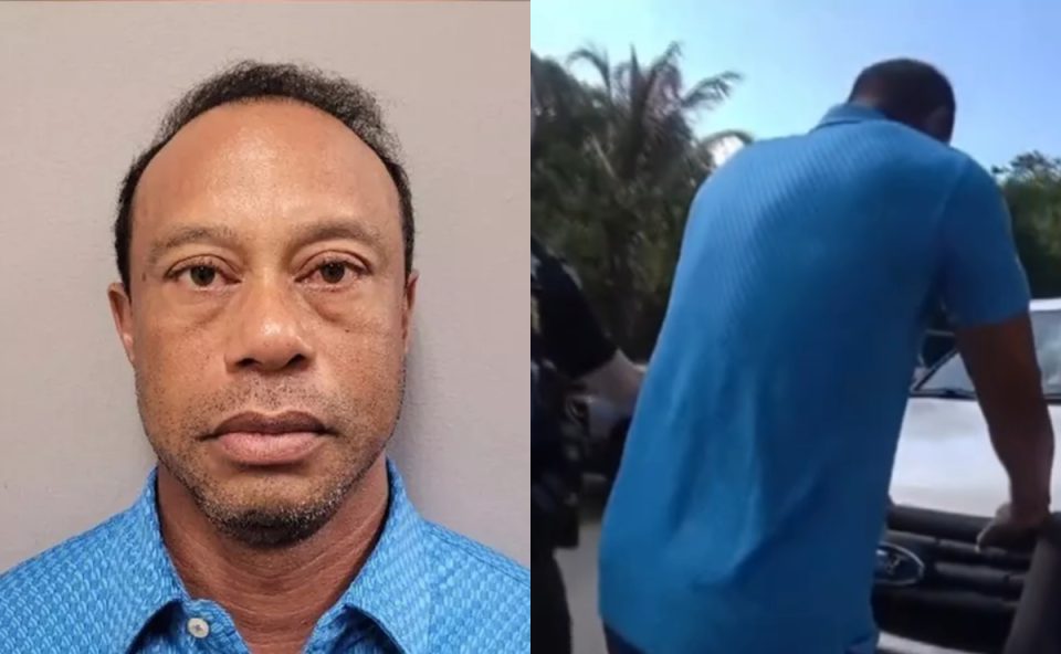 Colagem de duas imagens do atleta Tiger Woods no momento de sua prisão. Ele é um homem negro, calvo e de 50 anos, usa uma camisa azul com detalhes brancos.