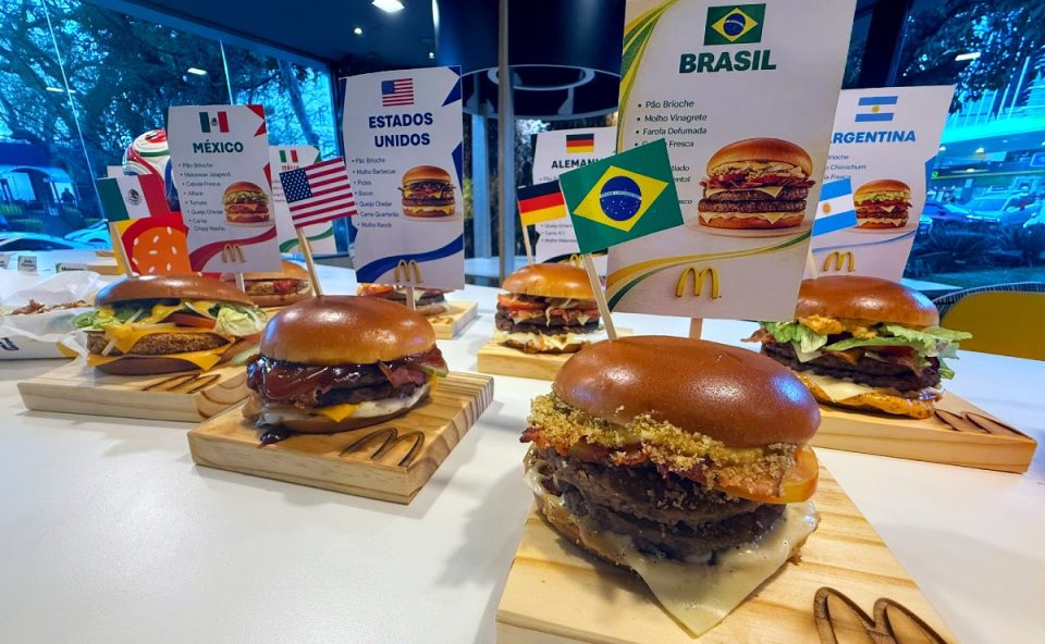 sanduíches do cardápio especial de copa do mundo do mcdonald's, seleções do méqui