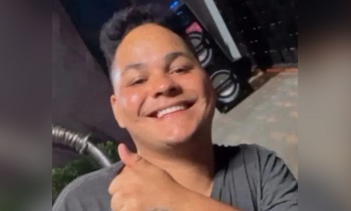 foto do filho socorrista morto em acidente na BR-376
