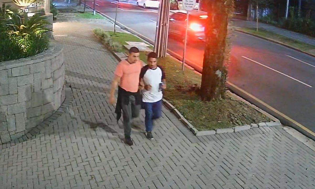 Imagem do suspeito de fingir passar mal para assaltar mulheres em Curitiba.