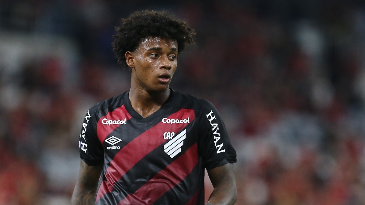 Bruninho em jogo do Athletico