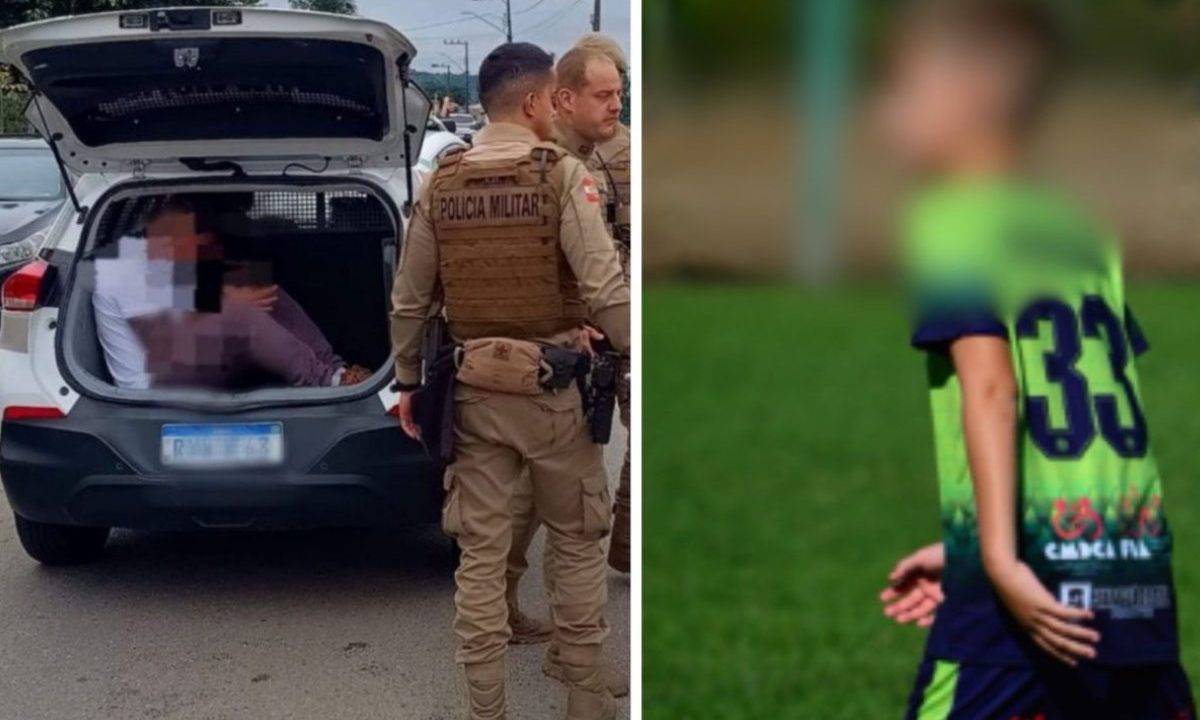 A imagem é dividida em dois quatros: à esquerda, o homem sendo levado pela viatura da polícia, sentado na cabine e algemado e um policial em pé. À direita, a criança em um campo de futebol vestindo uma camisa de time nas cores verde e preta.