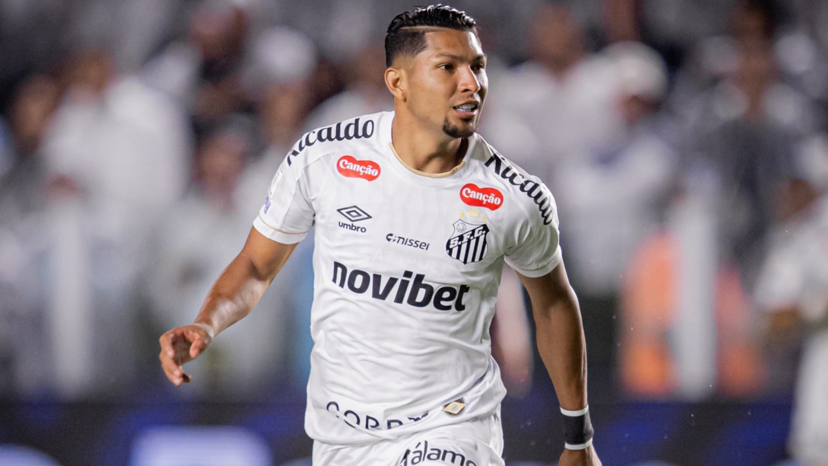 Rony, que interessa ao Athletico, em ação pelo Santos pelo Brasileirão