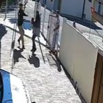 Imagem mostra policial salvando bebê engasgada com leite.
