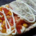 Cachorro-quente no Orleans com alcatra e queijo.