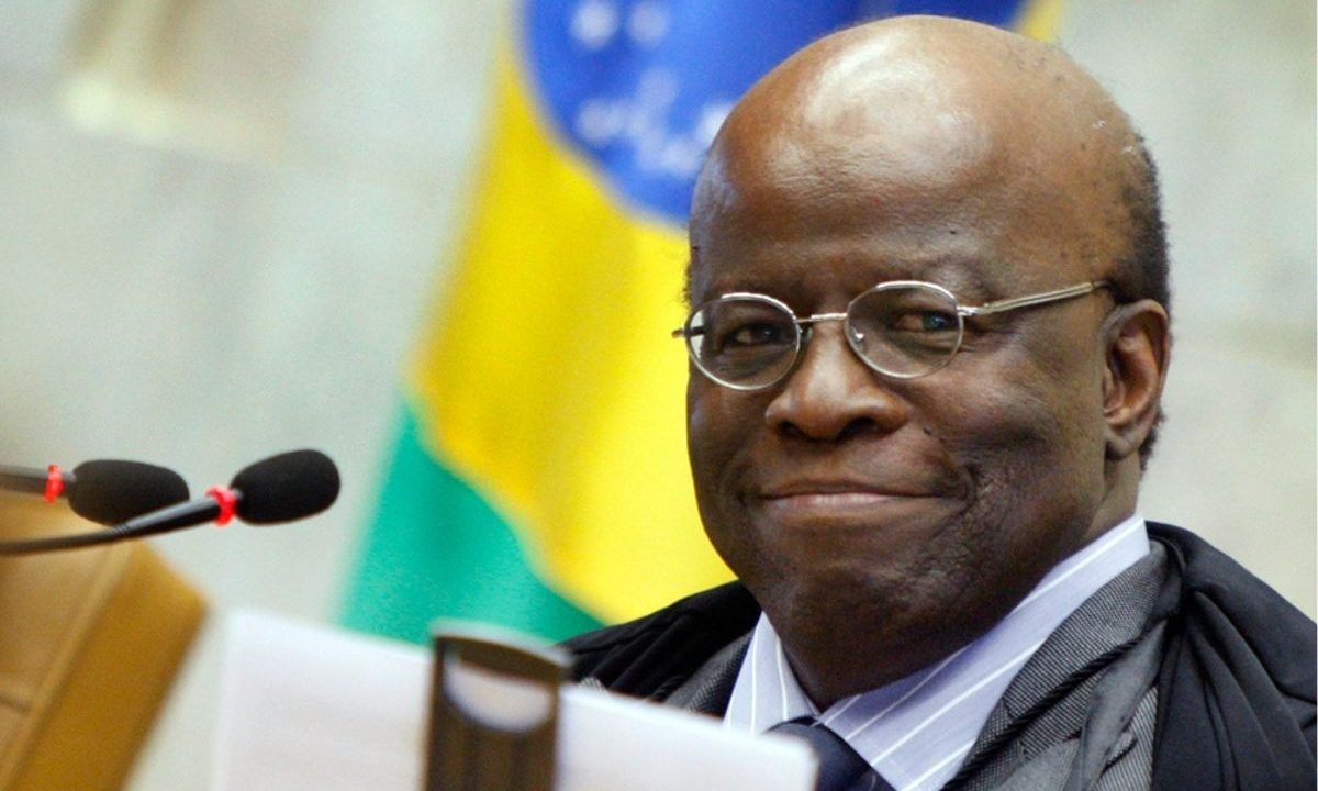 Joaquim Barbosa teve a pré-candidatura à Presidência anunciada pelo Democracia Cristã. A imagem mostra Joaquim Barbosa, quando estava no STF.
