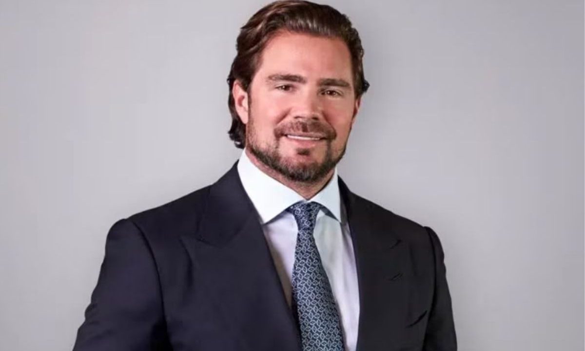 Daniel Vorcaro trocou de advogado após rejeição de proposta de delação premiada pela Polícia Federal. A imagem mostra Daniel Vorcaro antes de ser preso.