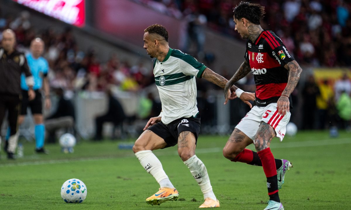 Foto da partida entre Flamengo e Coritiba pelo Brasileirão
