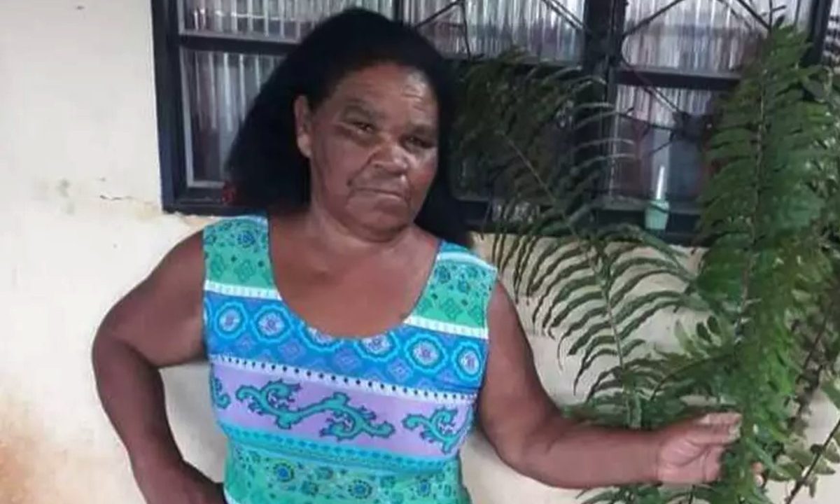 Foto de Zelita Rodrigues de Souza, idosa encontrada morta em casa. Marido dela foi preso em flagrante por feminicídio.
