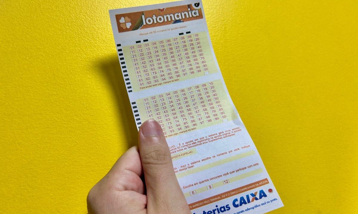 Volante da Lotomania 2923 em fundo amarelo
