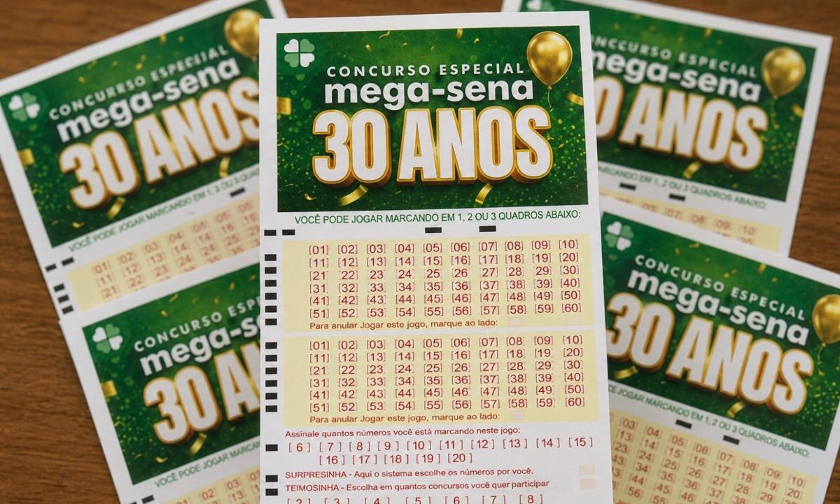 Vários volantes da Mega-Sena 30 anos juntos
