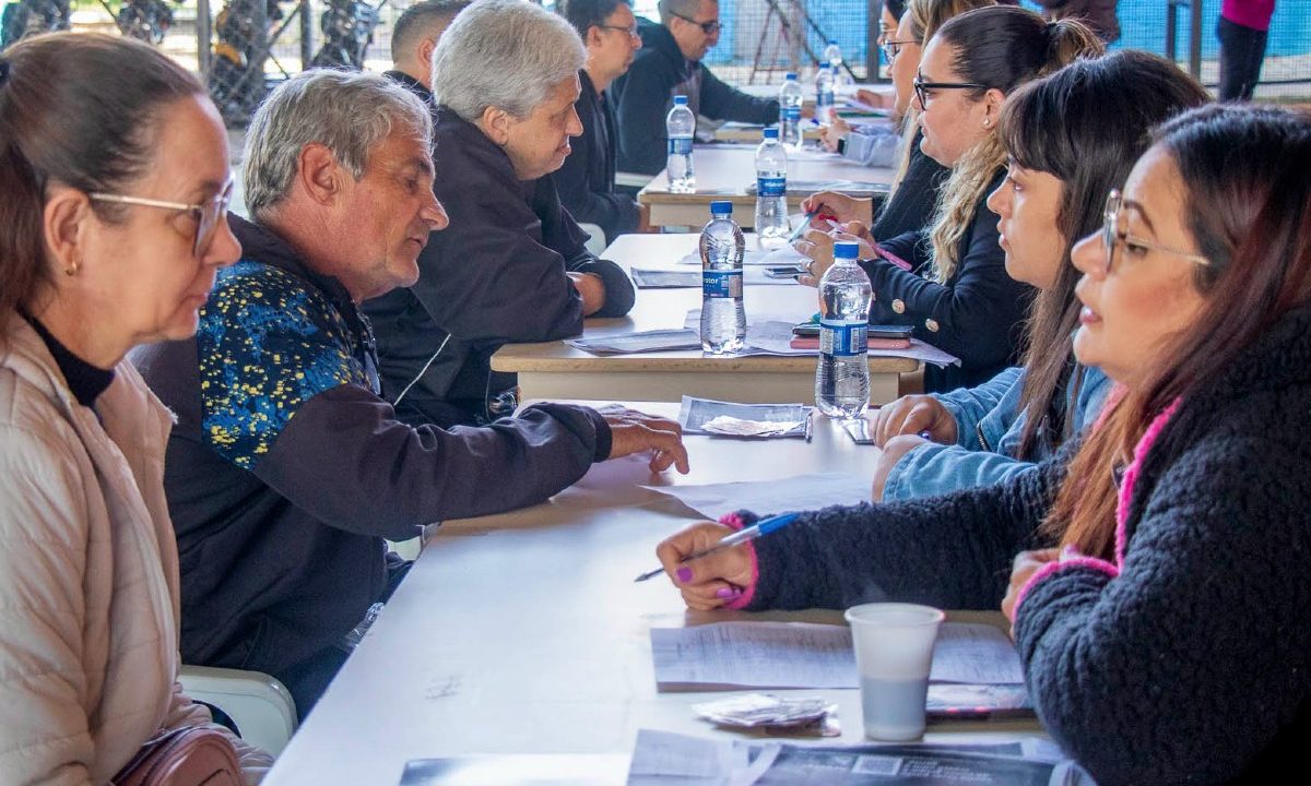mutirao-empregos-pessoas-60-anos-curitiba-como-participar