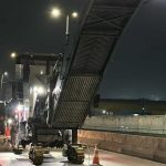 Equipes realizam obras de manutenção no pavimento da BR-116 em imagem ilustrativa usada para representar intervenções na rodovia entre Curitiba e Fazenda Rio Grande.