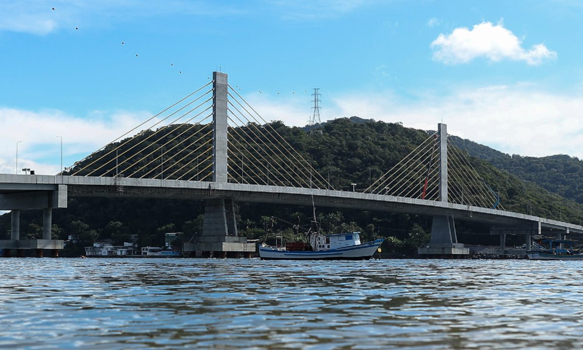 Foto da Ponte de Guaratuba, inaugurada nesta sexta-feira (1º).