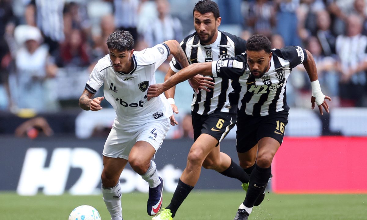 Foto da partida entre Atlético-MG e Botafogo, um dos jogos da Loteca 1250; veja o resultado!