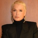 Xuxa em foto posada. Ela responderá a processo na Justiça.