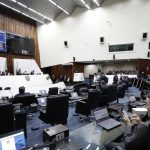 Assembleia Legislativa do Paraná aprova redução nos custos dos exames para tirar e renovar a CNH.
