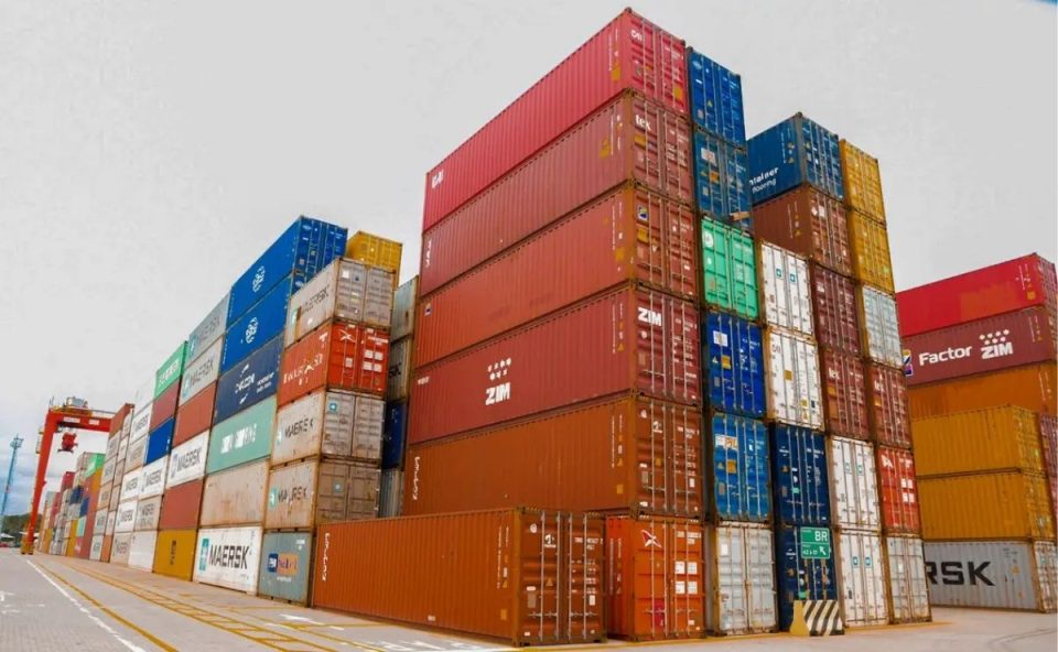 Exportações brasileiras para os Estados Unidos registram queda pelo décimo mês consecutivo