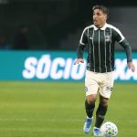 Foto de Josué em partida pelo Coritiba