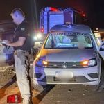 Veículo de funerária aparece completamente destruído após acidente na BR-070, em Várzea Grande, que matou um homem de 62 anos.